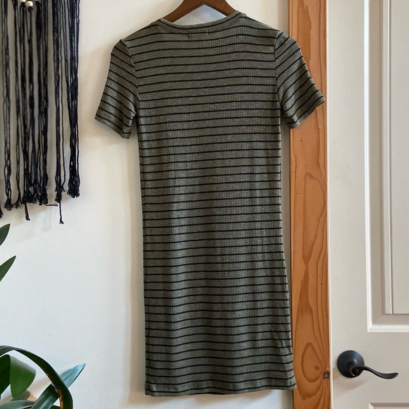 🔸 G:21 🔸 striped bodycon dress - Picture 2 of 5